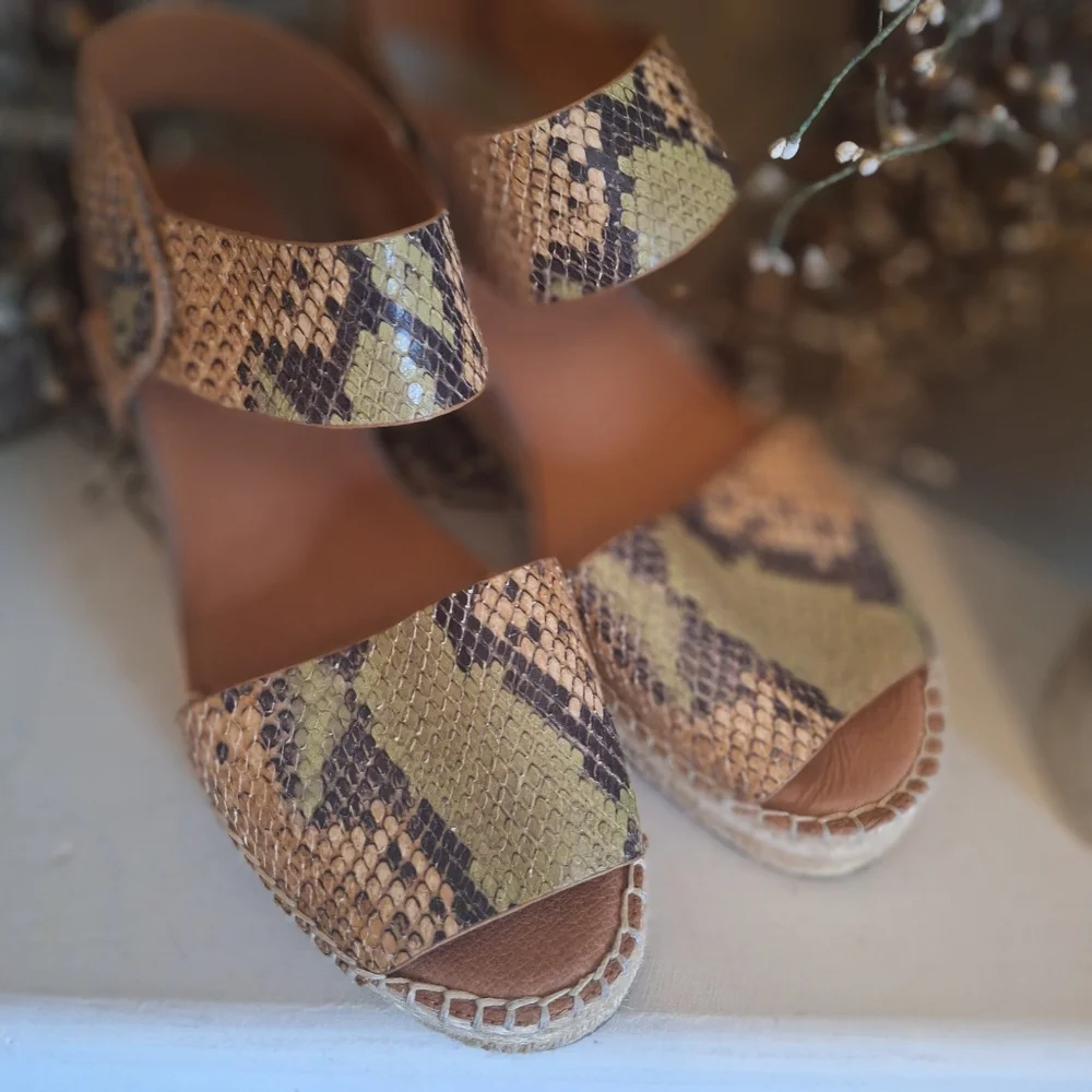 Franco Sarto elevate your